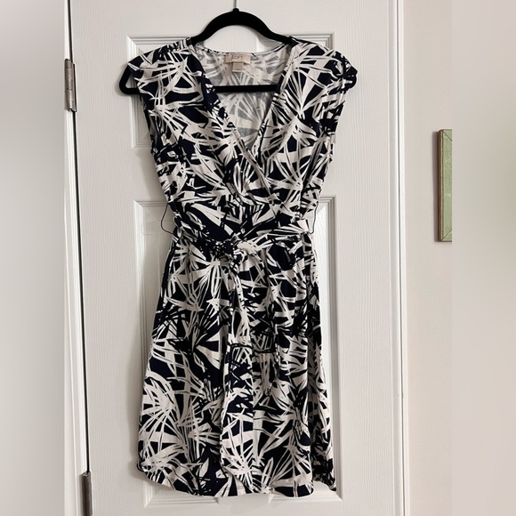 LOFT blue and white tropical dress size XS - Picture 6 of 8